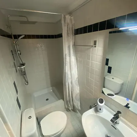 Apartamento Galeretes, By Bookindenia *